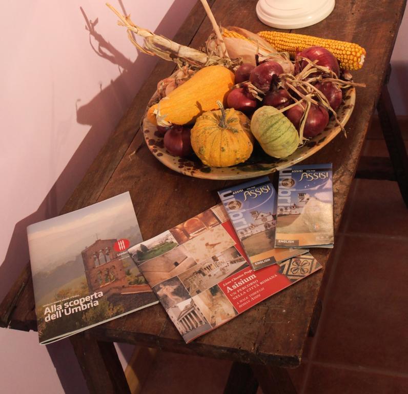 La Casa Dei Tigli Bed & Breakfast Cannara Eksteriør bilde